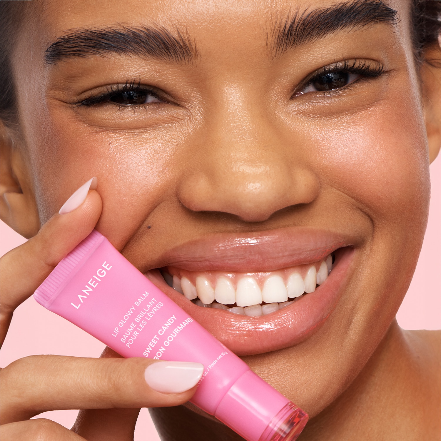 LIP GLOWY BALM (BÁLSAMO PARA LABIOS)